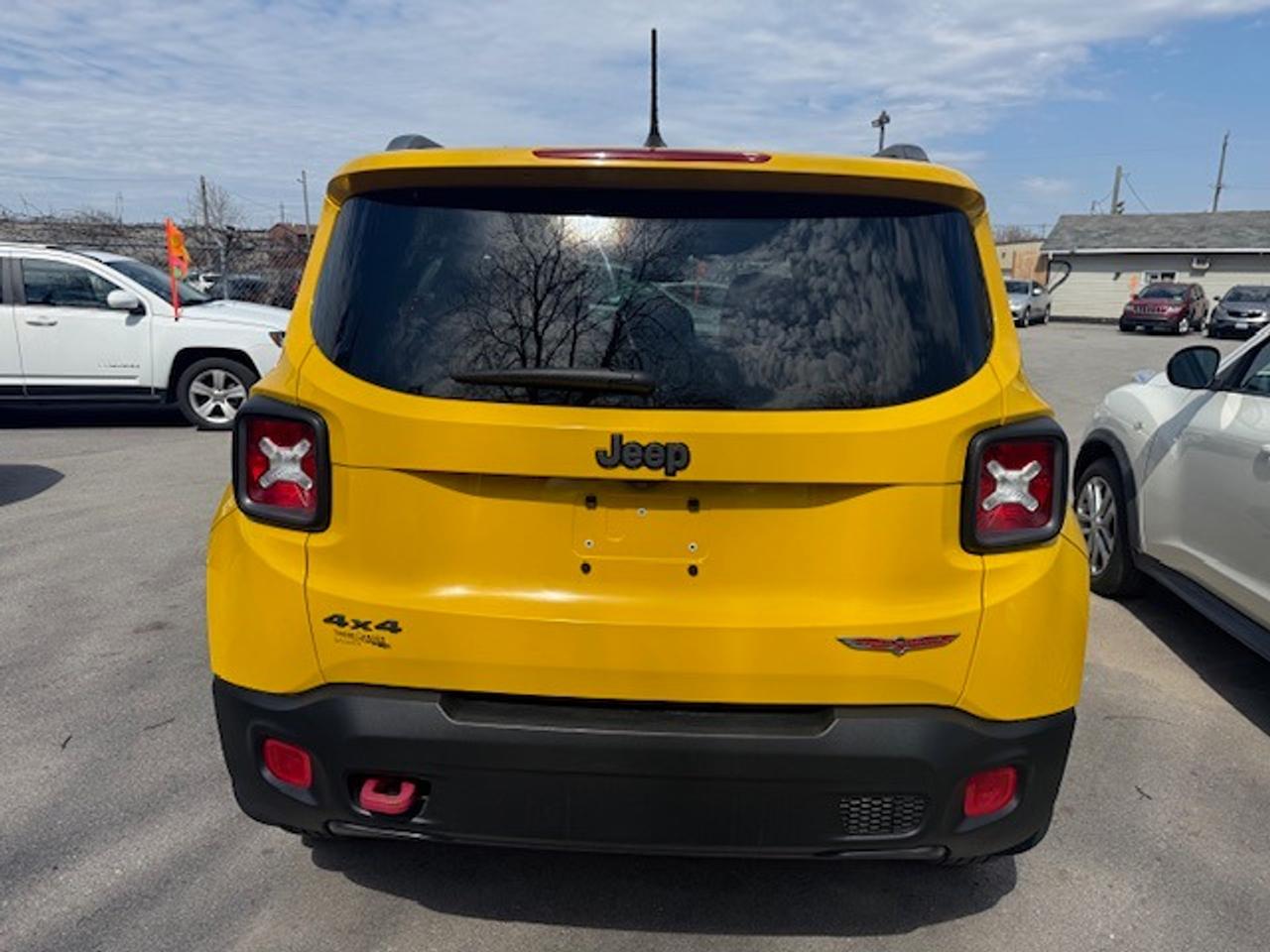 2015 Jeep Renegade 4WD 4dr Trailhawk Photo