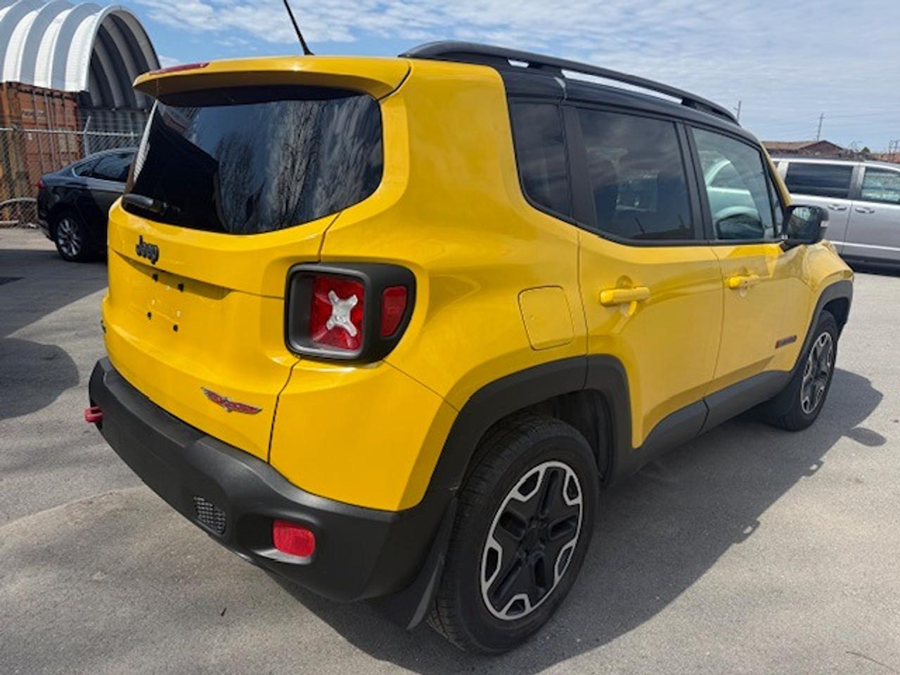 2015 Jeep Renegade 4WD 4dr Trailhawk Photo