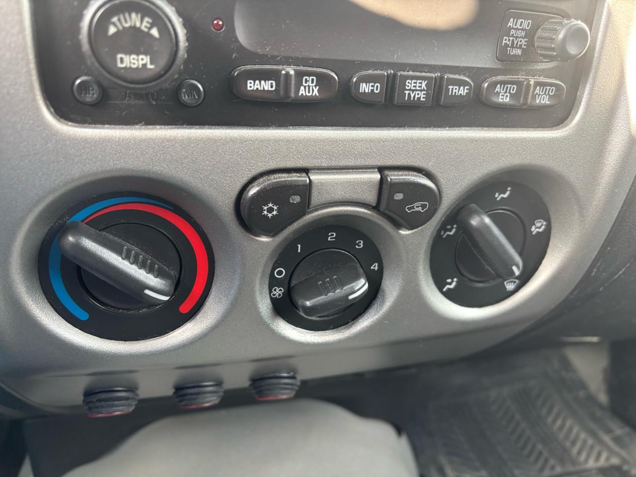 2012 Chevrolet Colorado LT reg. Cab. 2 Wheel Drive Photo