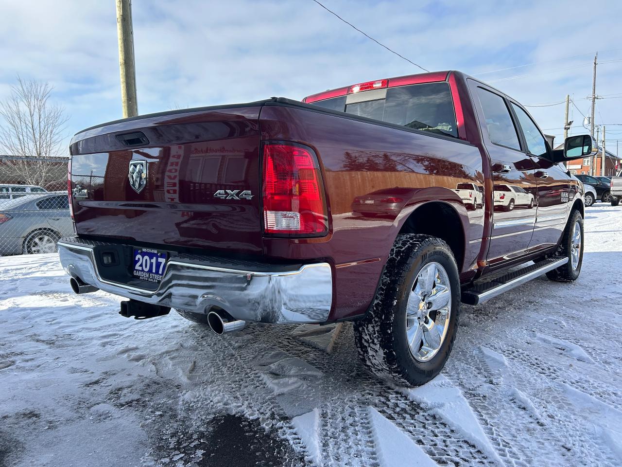 2017 RAM 1500 Big Horn Photo4