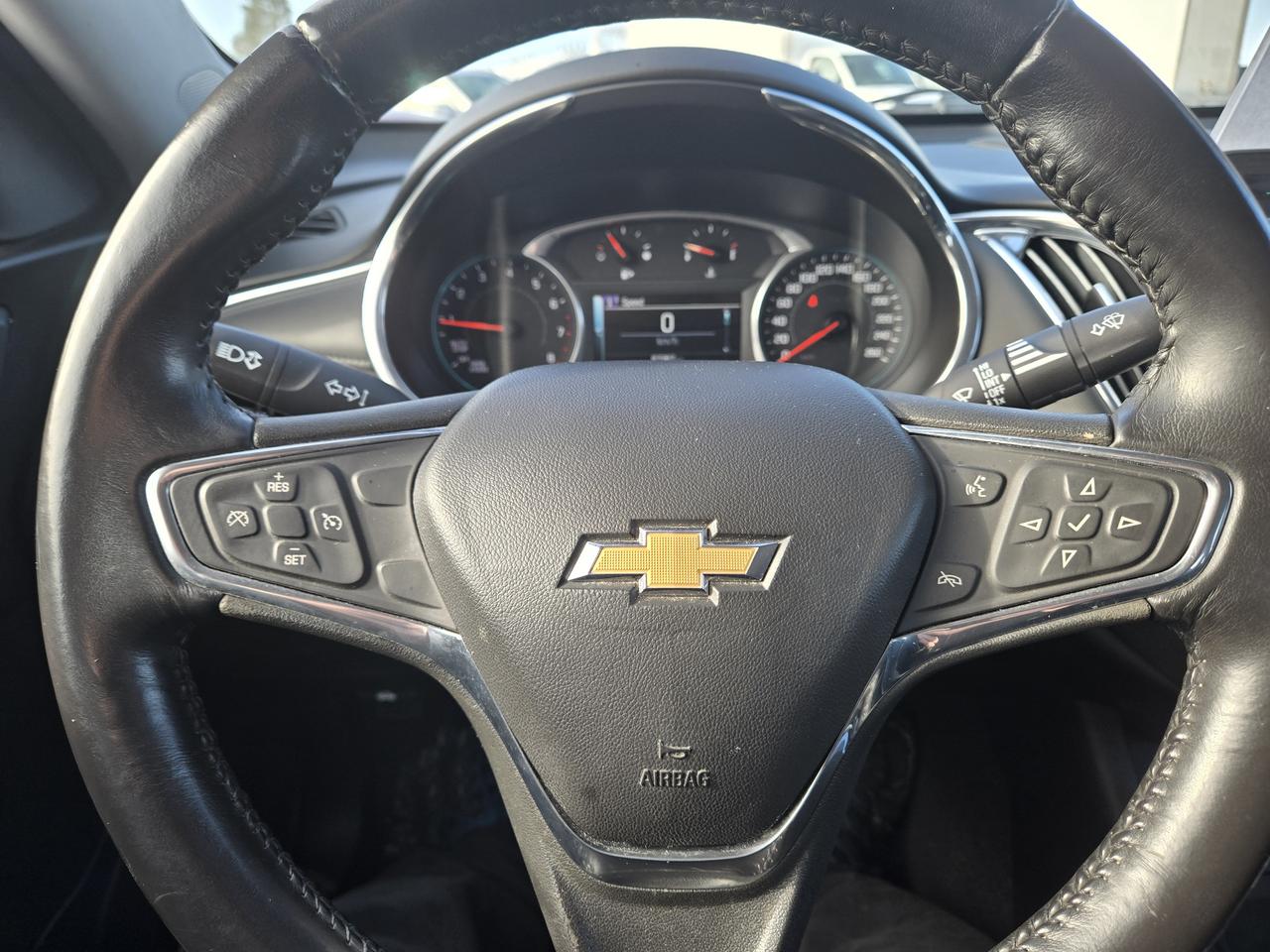 2017 Chevrolet Malibu LT Photo