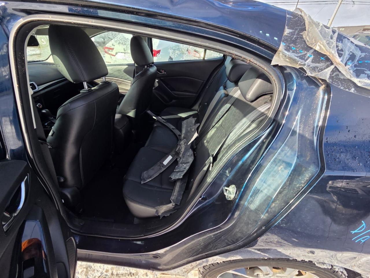 2018 Mazda MAZDA3 GT, FOR EXPORT OR PARTS, IRREPARABLE, ONLY 25KMS - Photo #12