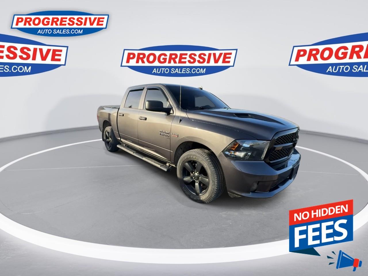 2021 RAM 1500 Classic TRADESMAN Photo2