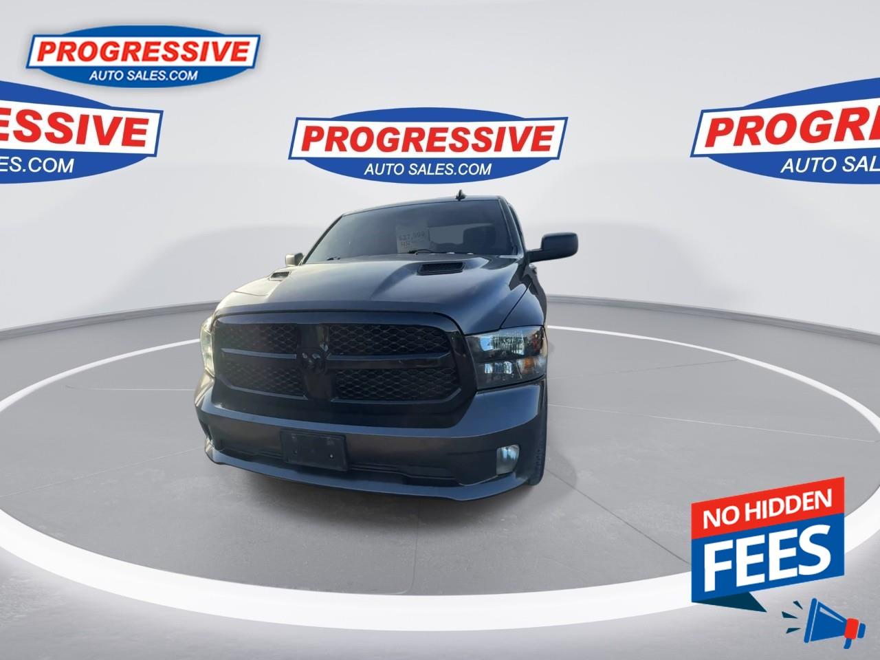 2021 RAM 1500 Classic TRADESMAN Photo3