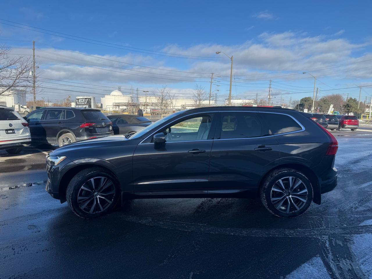 2022 Volvo XC60 MOMENTUM B6 AWD LEATHER PAN/ROOF NAV CAMERA Photo2