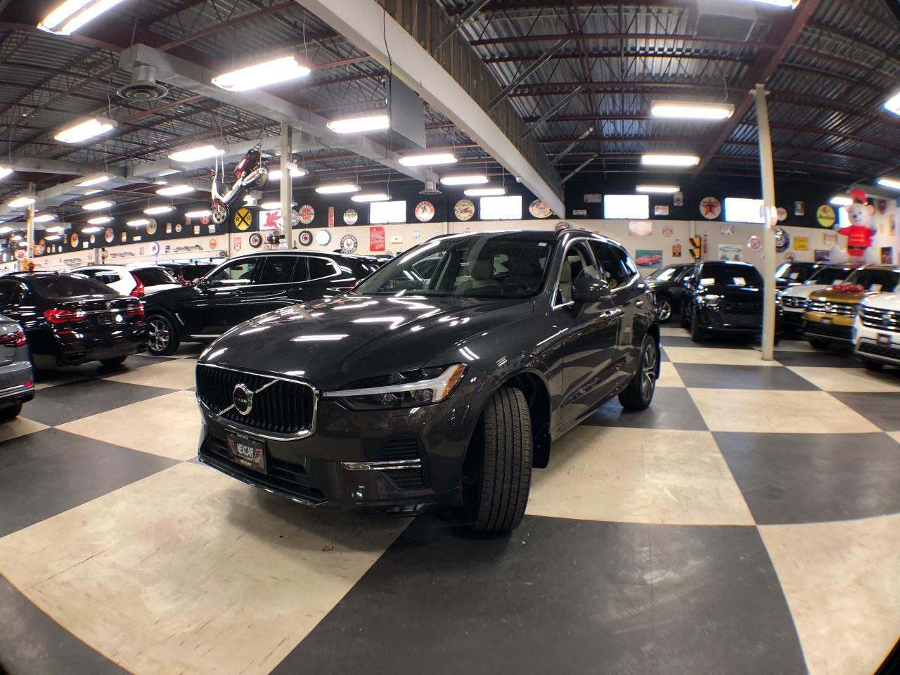 2022 Volvo XC60 MOMENTUM B6 AWD LEATHER PAN/ROOF NAV CAMERA Photo2