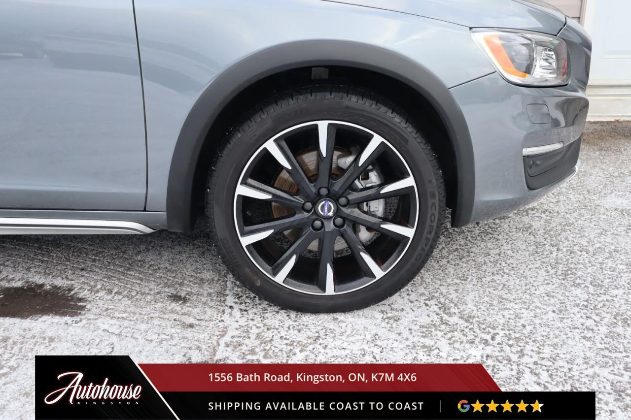 2018 Volvo V60 Cross Country T5 Premier ONLY 47,000 KM Photo4