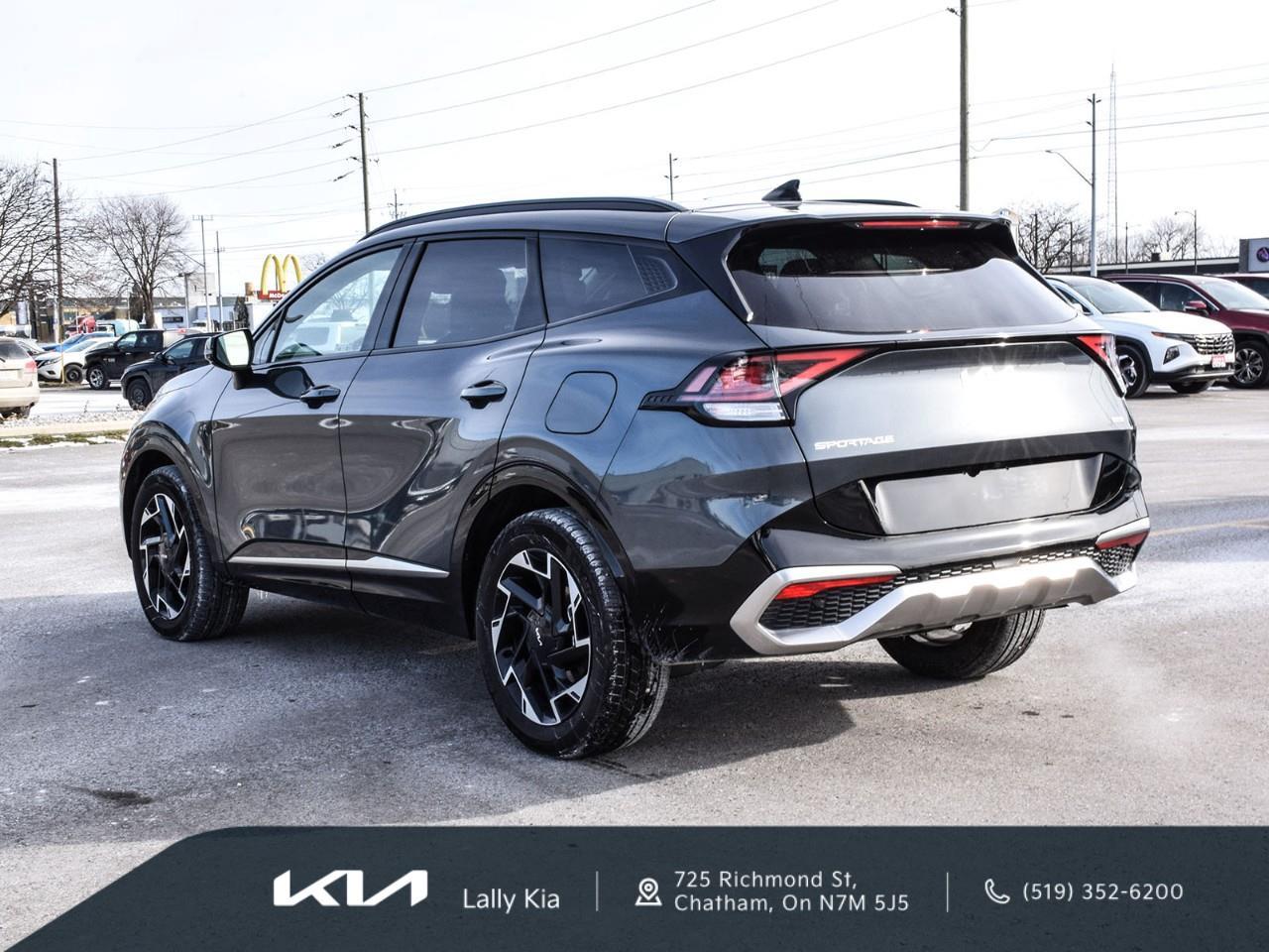 2025 Kia Sportage Plug-In Hybrid EX Premium New Arrival | Local Trade | Low KMs | Clean CarFax Photo3