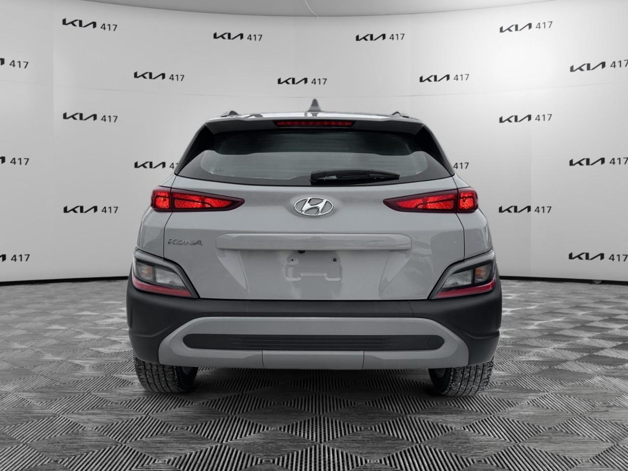 2022 Hyundai KONA 2.0L Preferred FWD Photo3