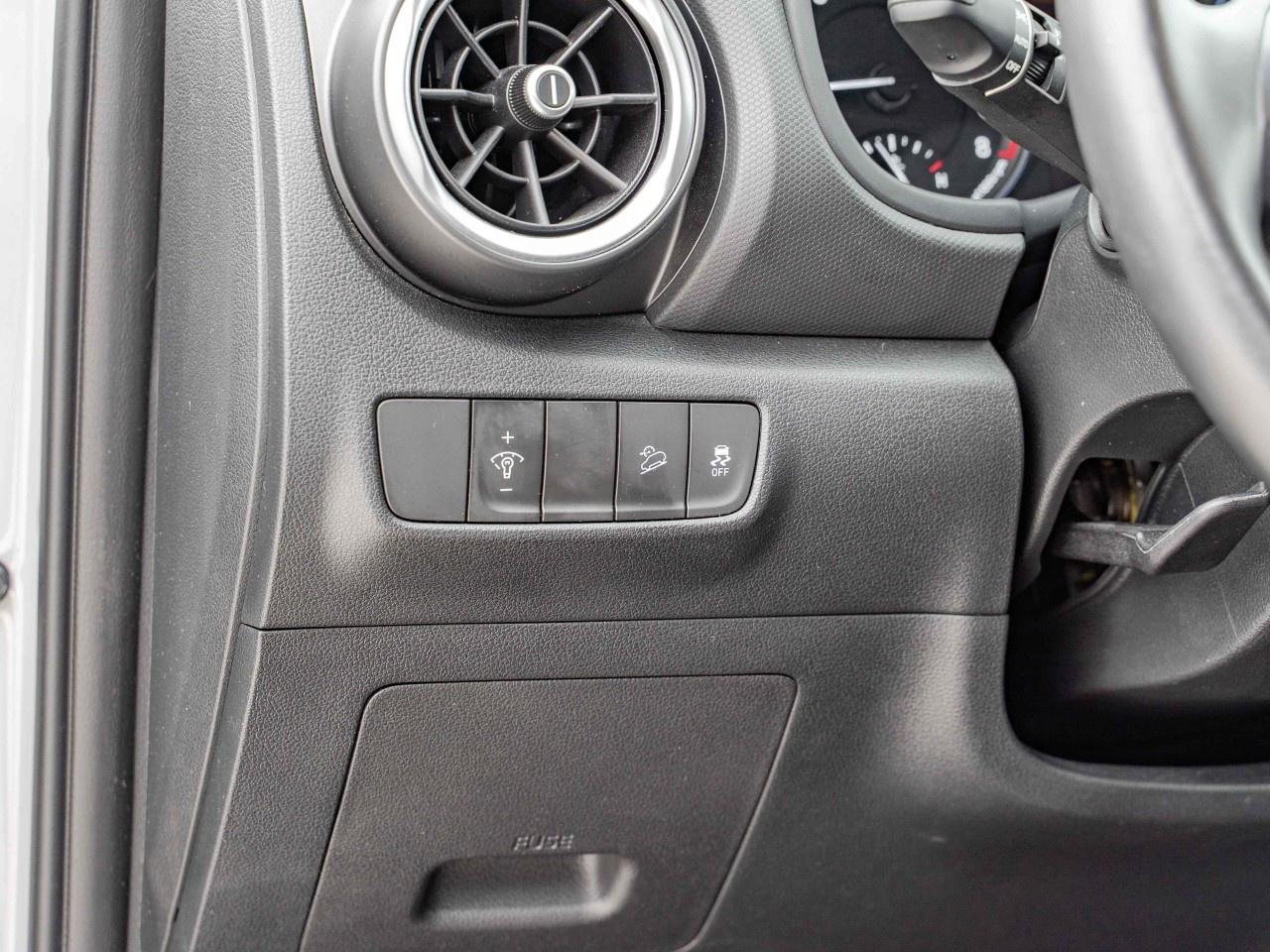 2022 Hyundai KONA 2.0L Preferred FWD Photo