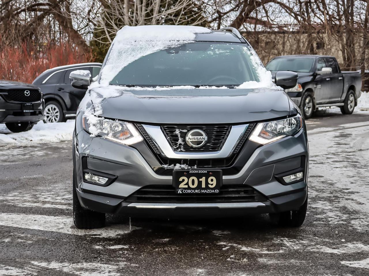 2019 Nissan Rogue SV AWD Photo2