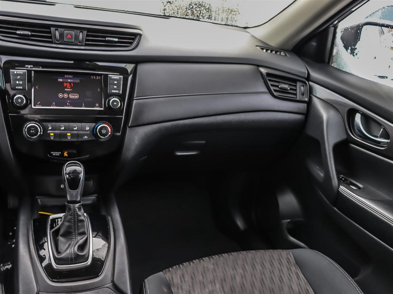 2019 Nissan Rogue SV AWD Photo