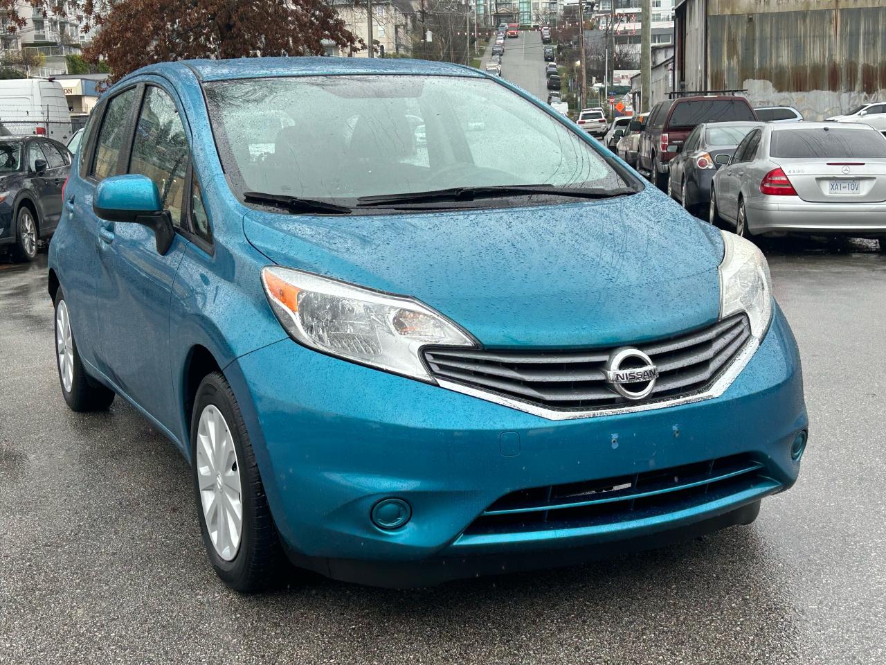 2014 Nissan Versa Note SV - Photo #4
