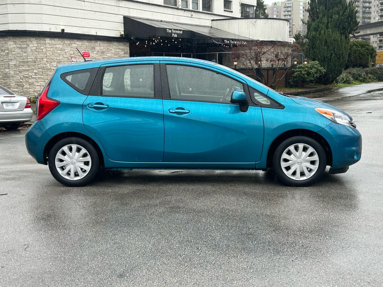 2014 Nissan Versa Note SV - Photo #5