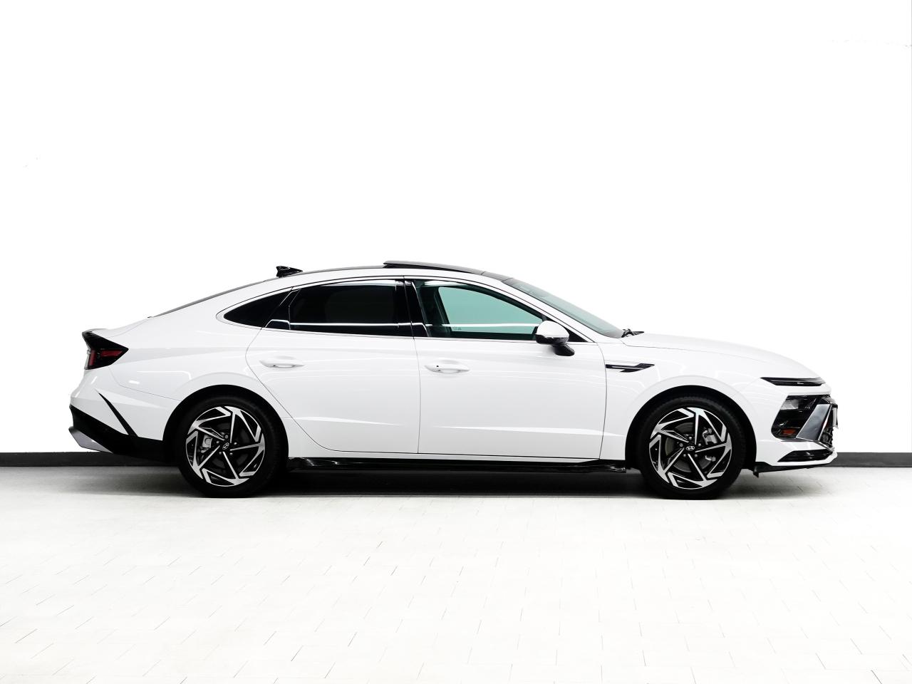 2025 Hyundai Sonata PREFERRED-Trend AWD | Nav | Leather | Pano roof