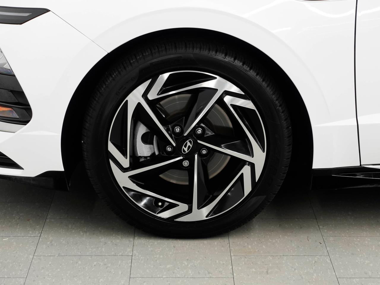 2025 Hyundai Sonata PREFERRED-Trend AWD | Nav | Leather | Pano roof