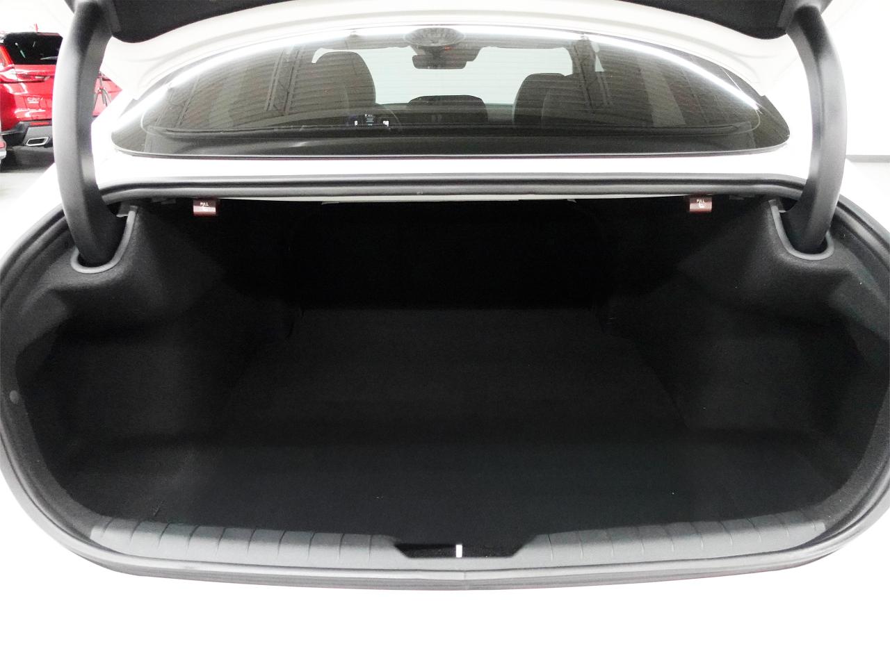 2025 Hyundai Sonata PREFERRED-Trend AWD | Nav | Leather | Pano roof