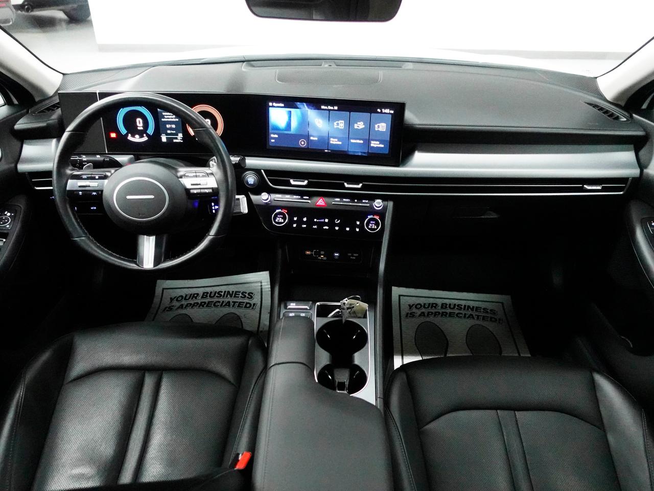 2025 Hyundai Sonata PREFERRED-Trend AWD | Nav | Leather | Pano roof