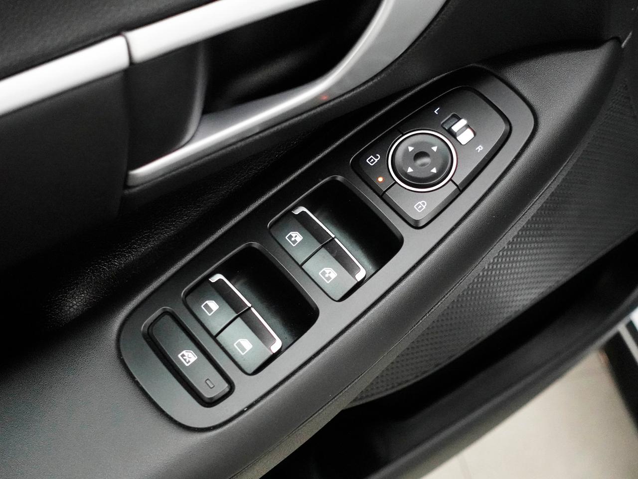 2025 Hyundai Sonata PREFERRED-Trend AWD | Nav | Leather | Pano roof Photo