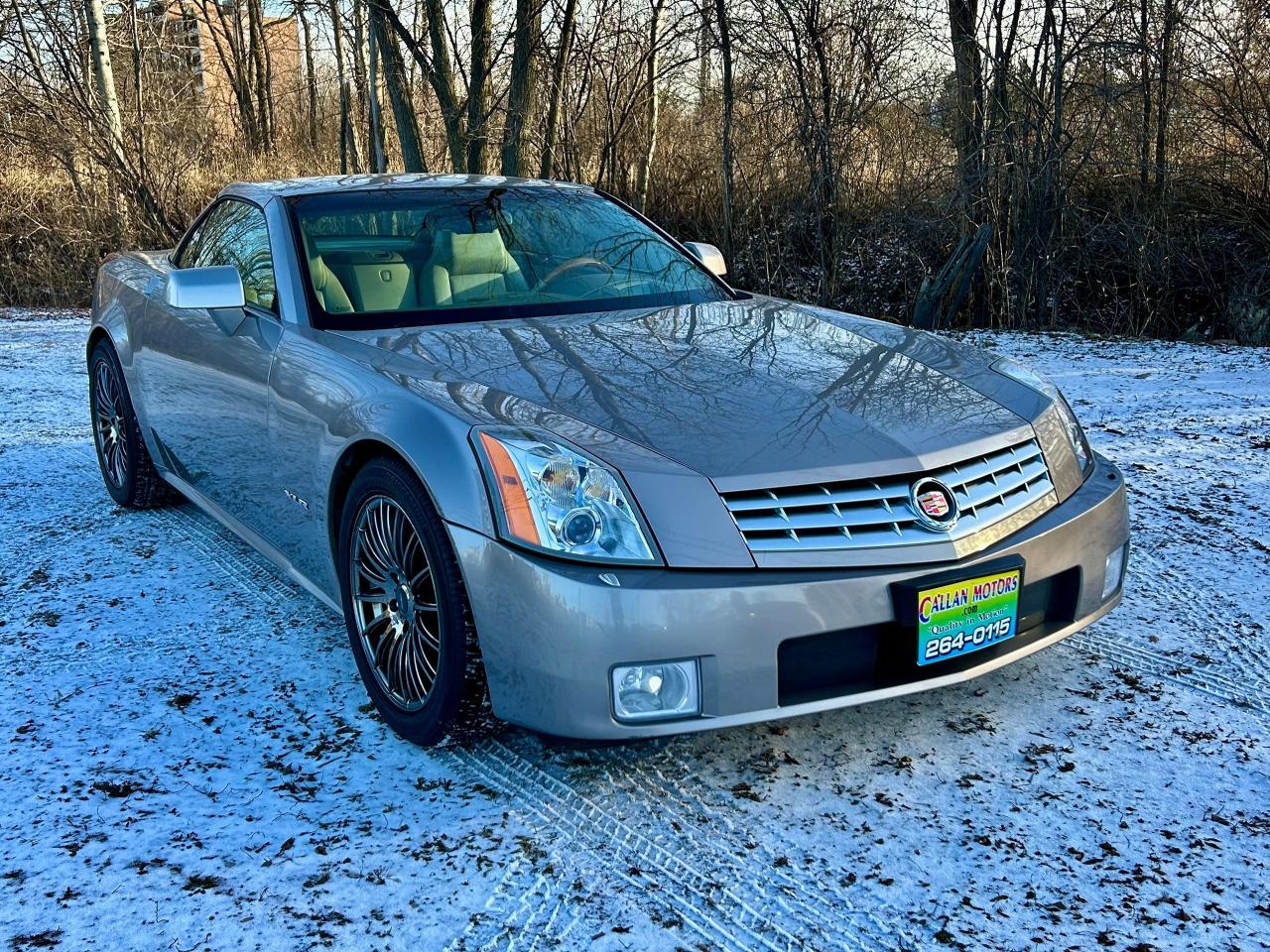 2005 Cadillac XLR Convertible 4.6L V8 RWD Auto Hard-Top Convertible - Photo #4
