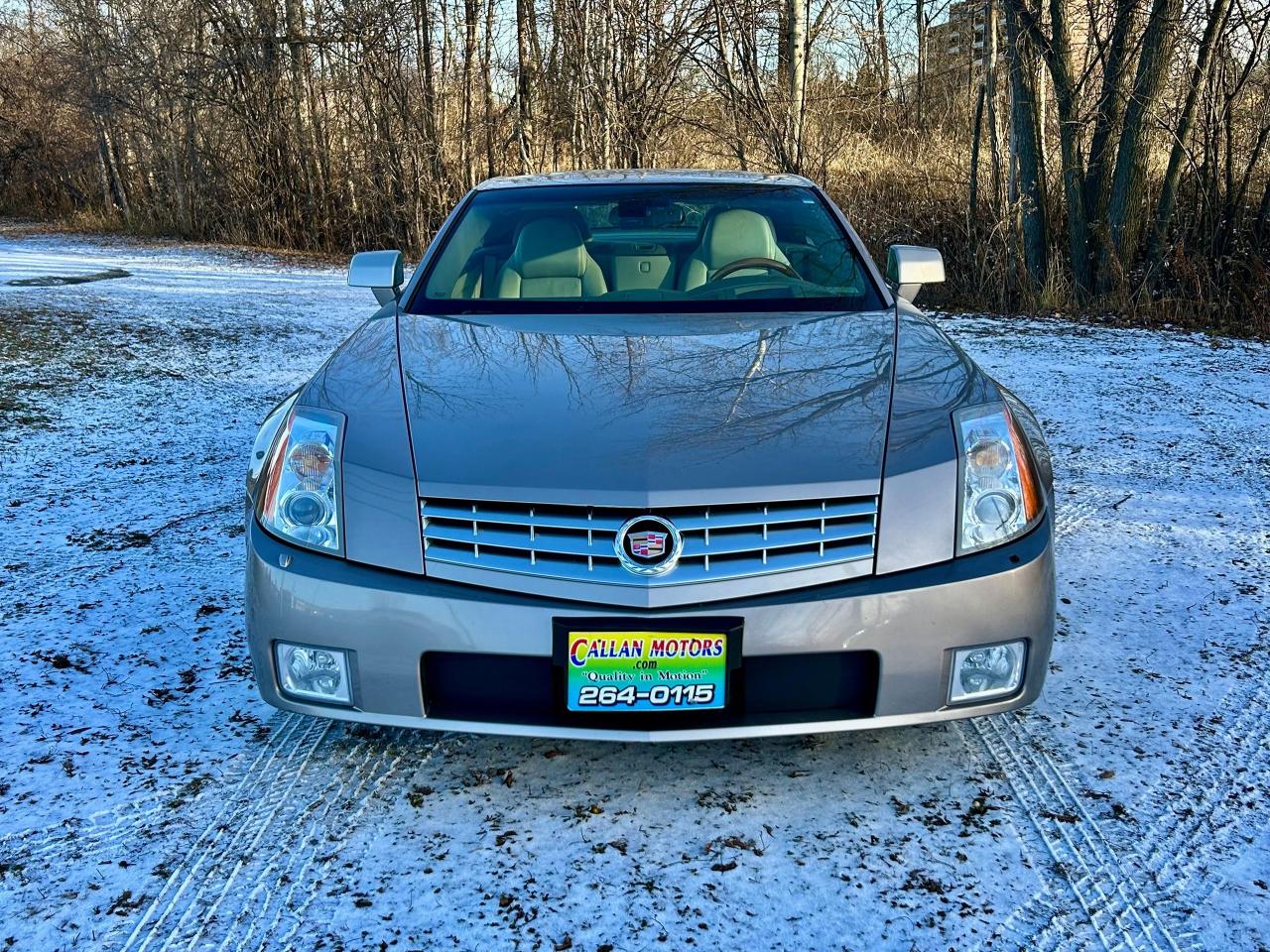2005 Cadillac XLR Convertible 4.6L V8 RWD Auto Hard-Top Convertible Photo4