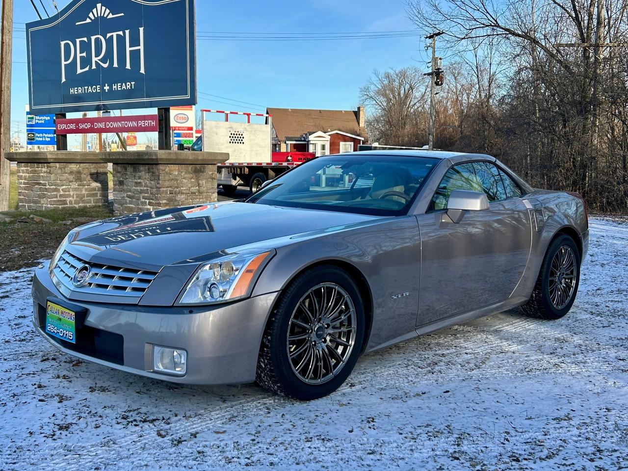 2005 Cadillac XLR Convertible 4.6L V8 RWD Auto Hard-Top Convertible - Photo #6