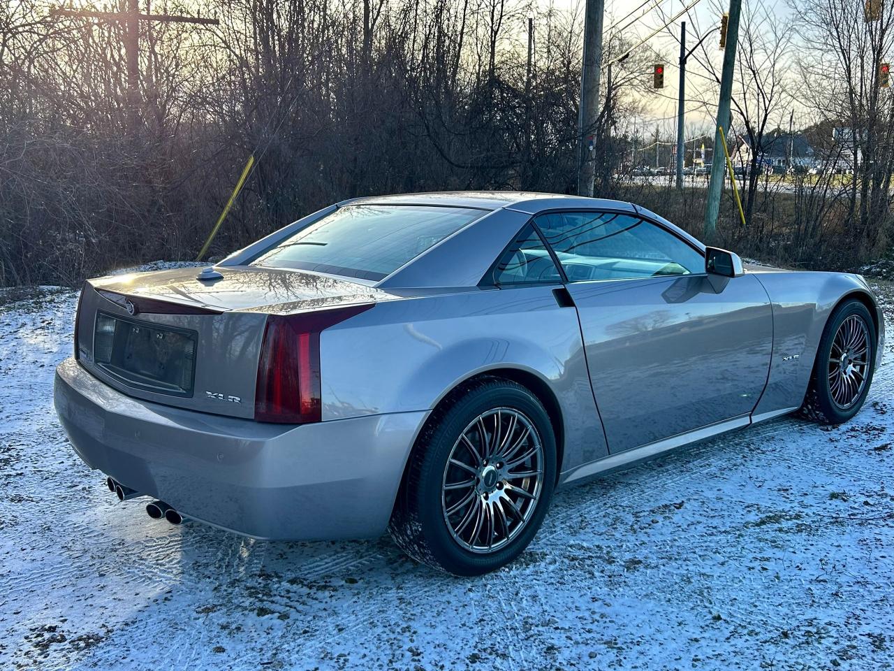 2005 Cadillac XLR Convertible 4.6L V8 RWD Auto Hard-Top Convertible - Photo #8