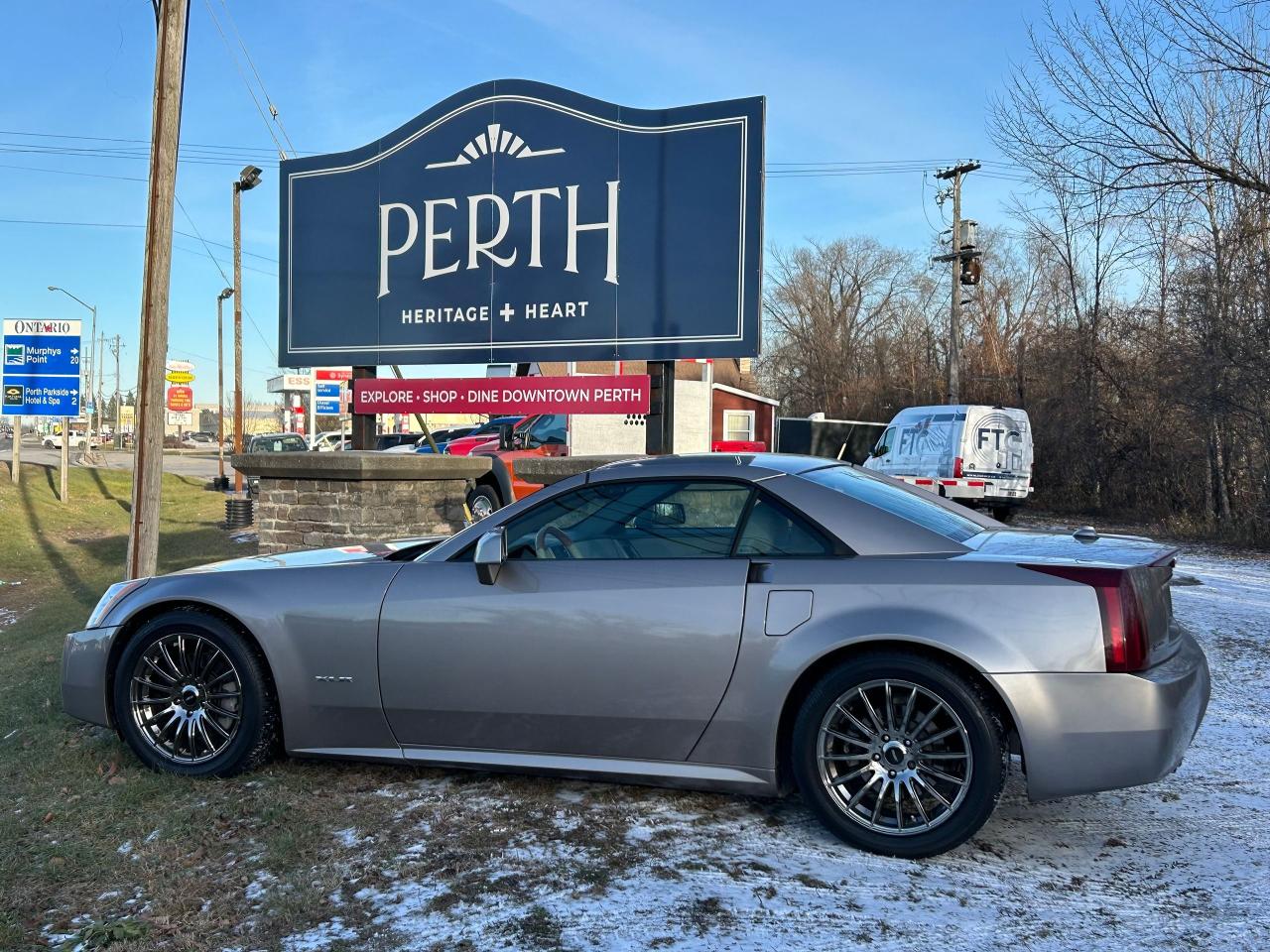 2005 Cadillac XLR Convertible 4.6L V8 RWD Auto Hard-Top Convertible - Photo #25