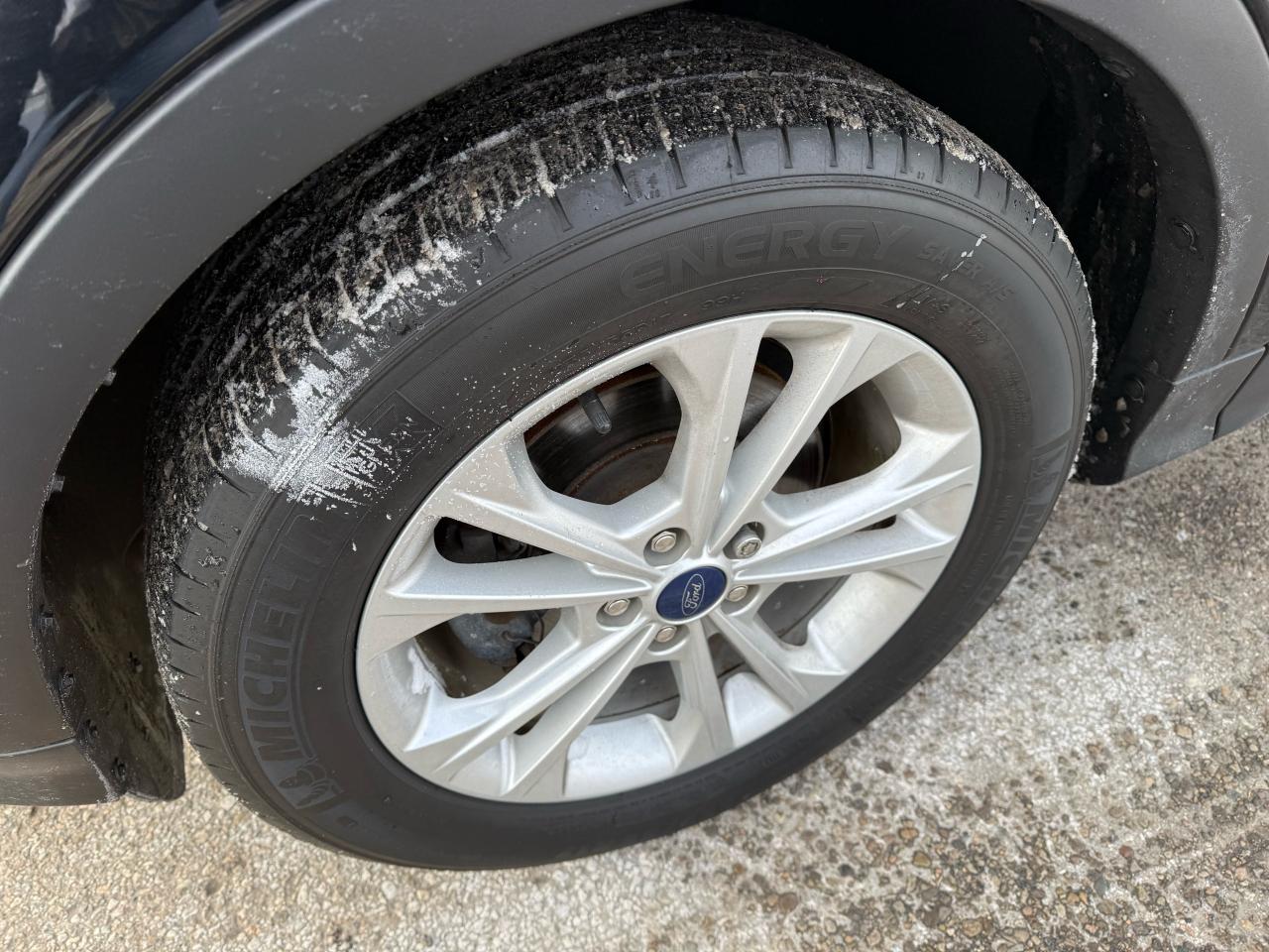 2017 Ford Escape SE BACKUP CAMERA HEATED SEATS - Photo #16