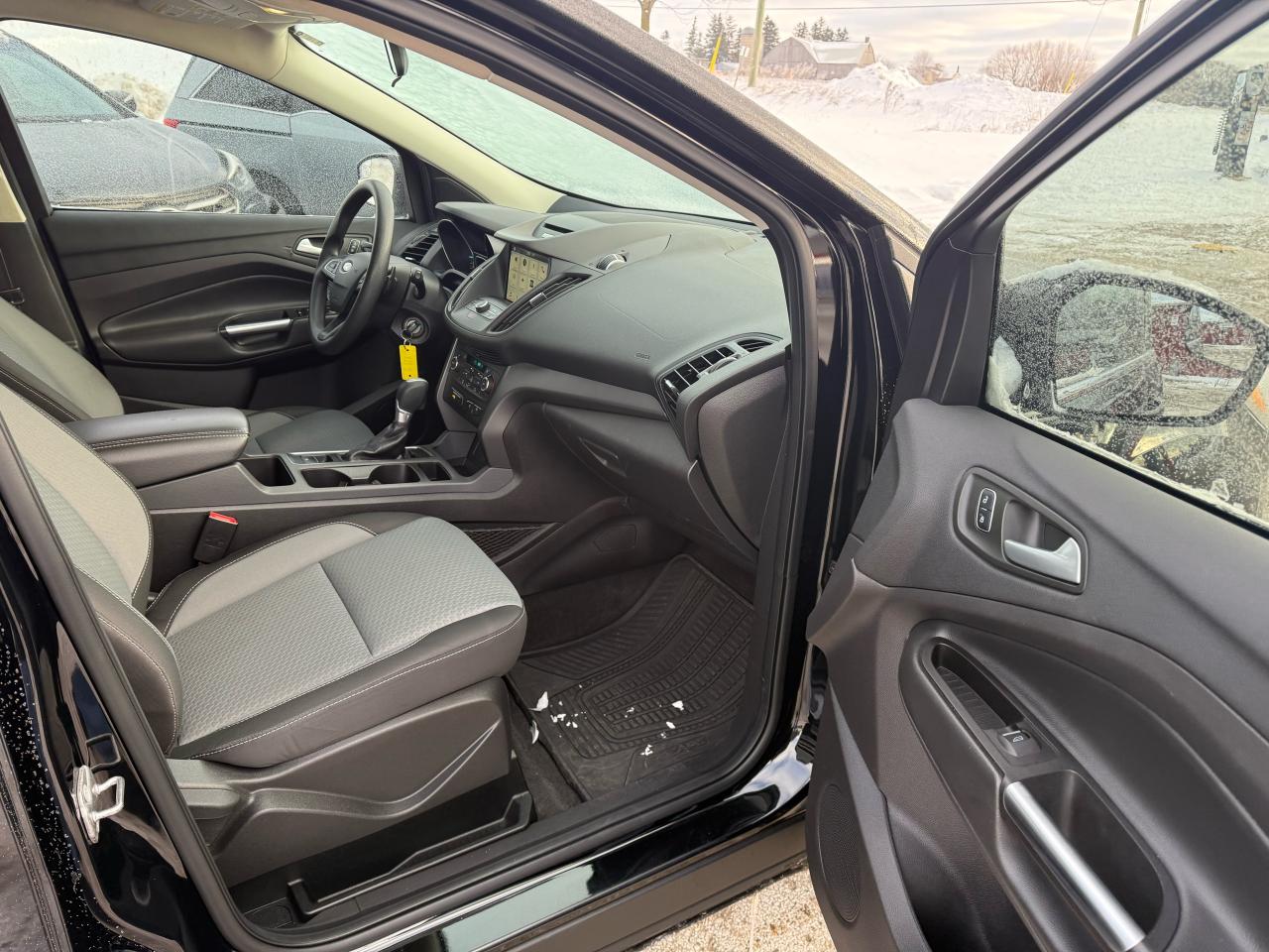 2017 Ford Escape SE BACKUP CAMERA HEATED SEATS - Photo #15