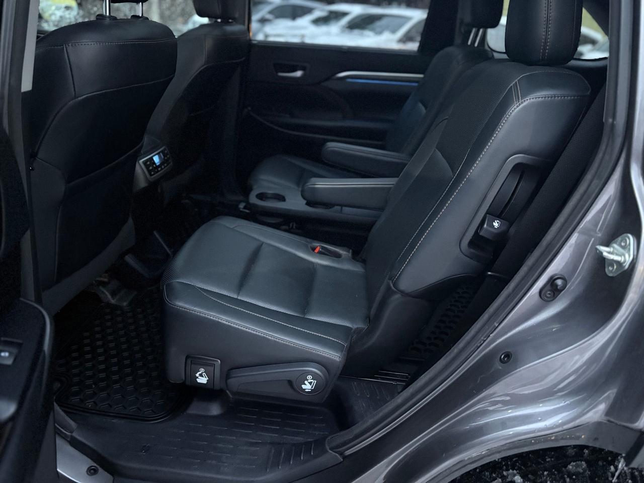 2018 Toyota Highlander LIMITED,7 PASSENGERS,NO ACCIDENT HISTORY,CERTIFIED Photo