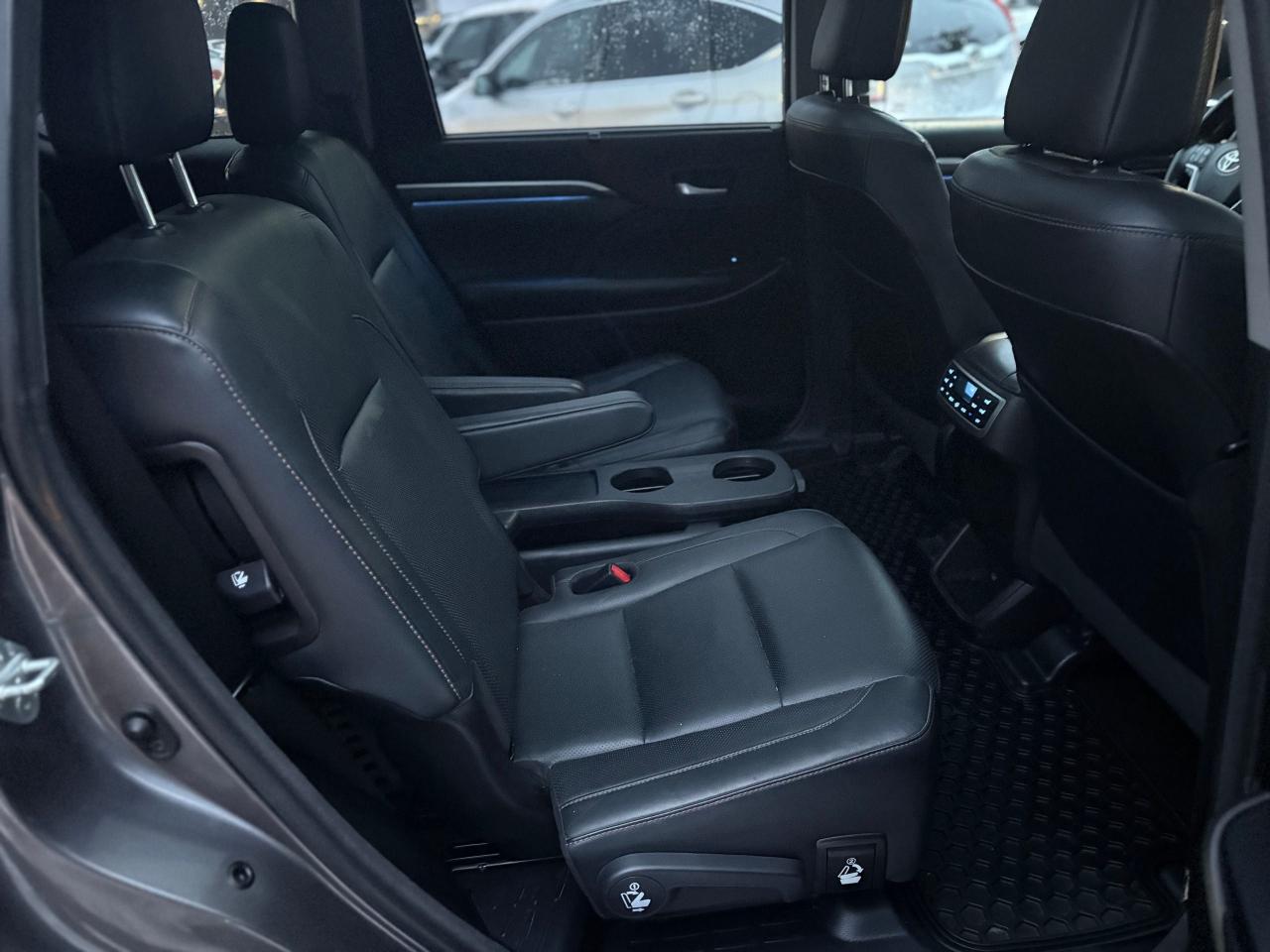 2018 Toyota Highlander LIMITED,7 PASSENGERS,NO ACCIDENT HISTORY,CERTIFIED Photo