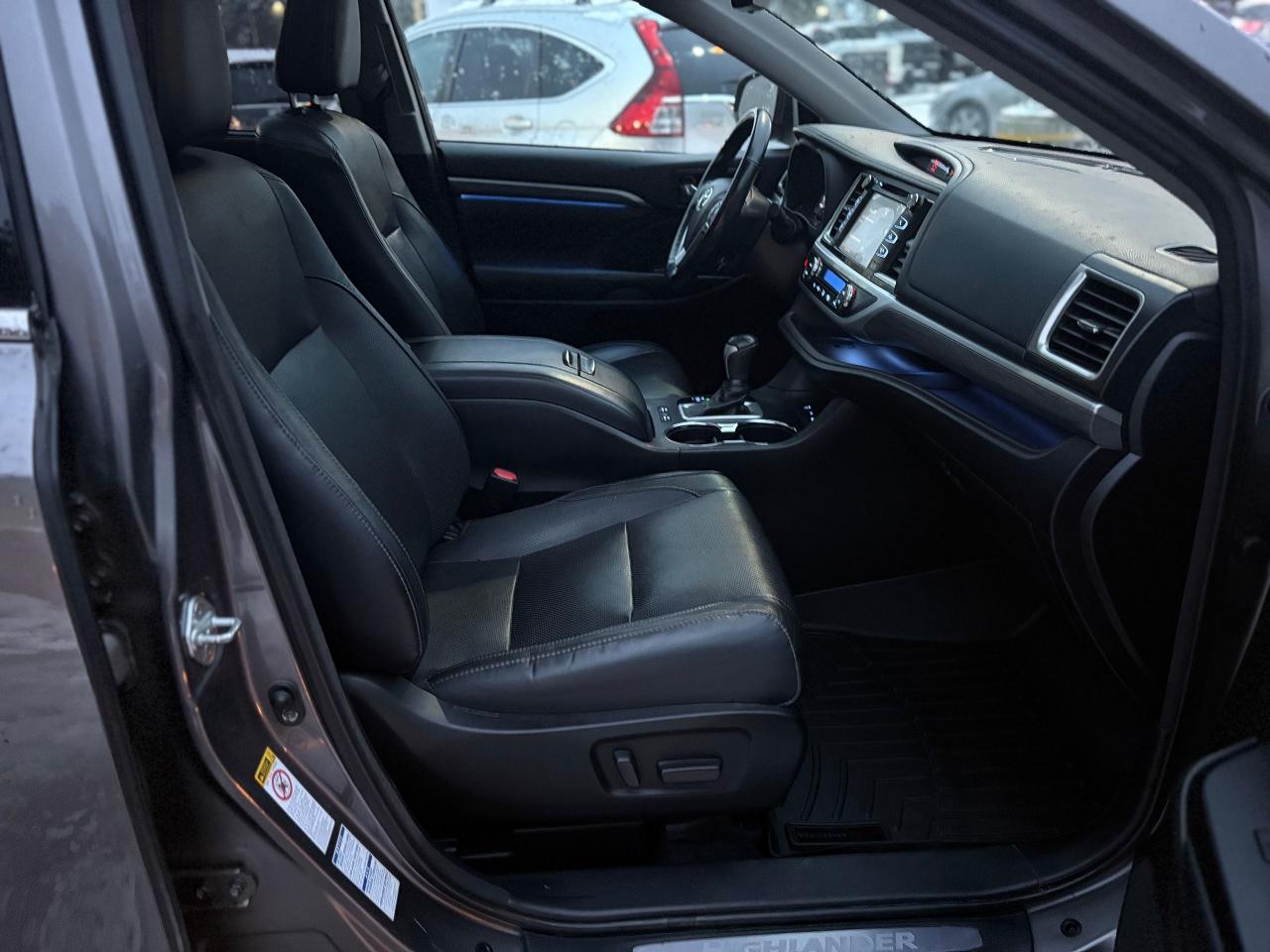 2018 Toyota Highlander LIMITED,7 PASSENGERS,NO ACCIDENT HISTORY,CERTIFIED Photo