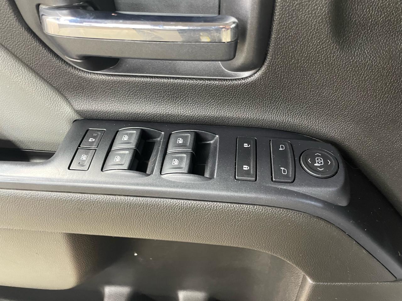 2018 Chevrolet Silverado 1500 Custom | 4X4 | BLUETOOTH | BACKUP CAMERA Photo