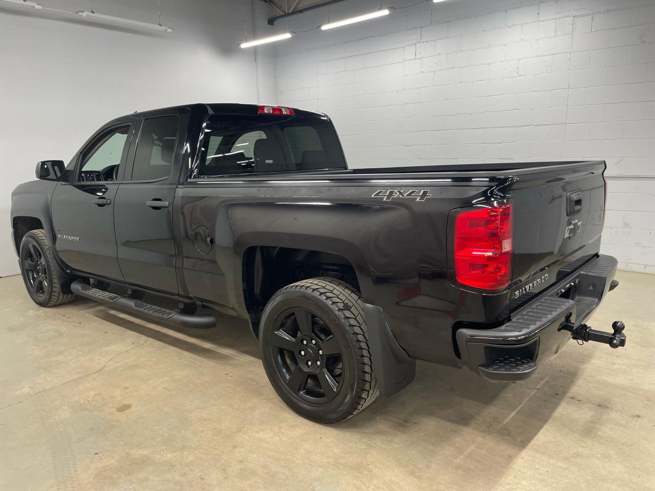 2018 Chevrolet Silverado 1500 Custom Photo