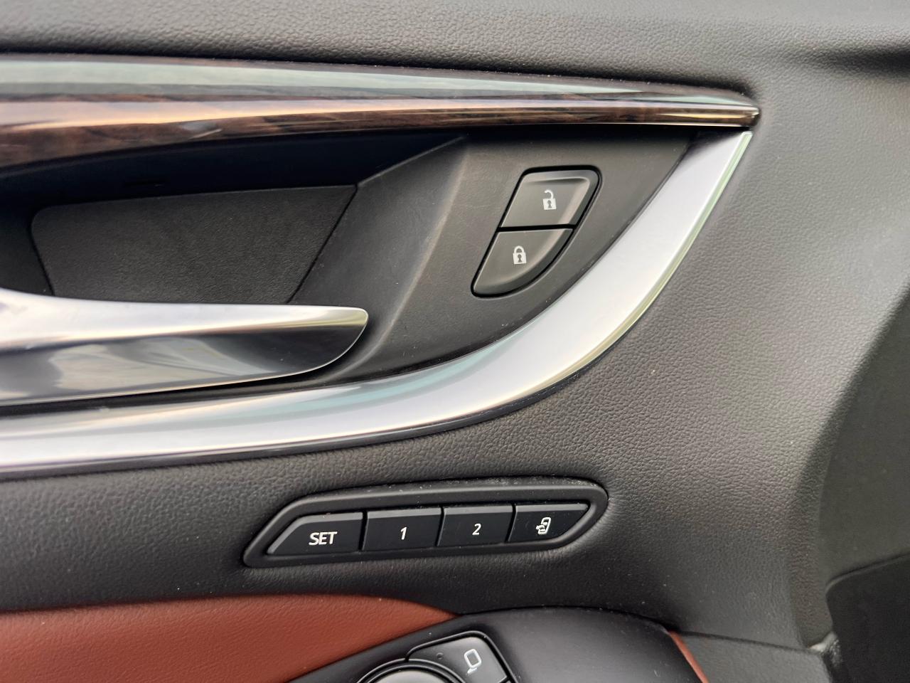 2020 Buick Enclave Avenir *99KM*NO ACCIDENTS Photo