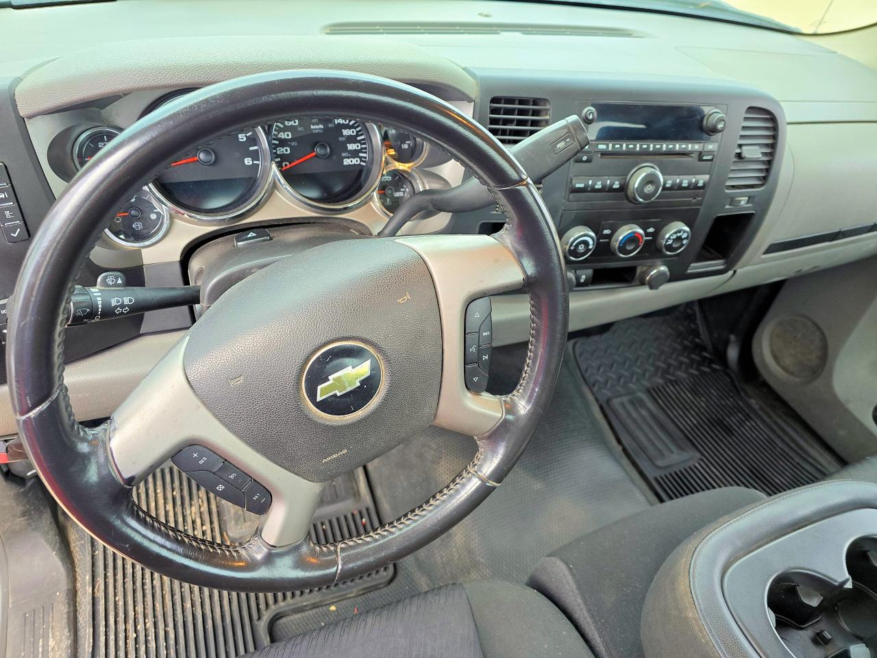 2014 Chevrolet Silverado 2500 WT - Photo #6