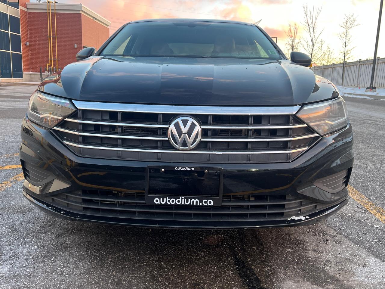 2019 Volkswagen Jetta Highline, Tan Leather Interior - Photo #9