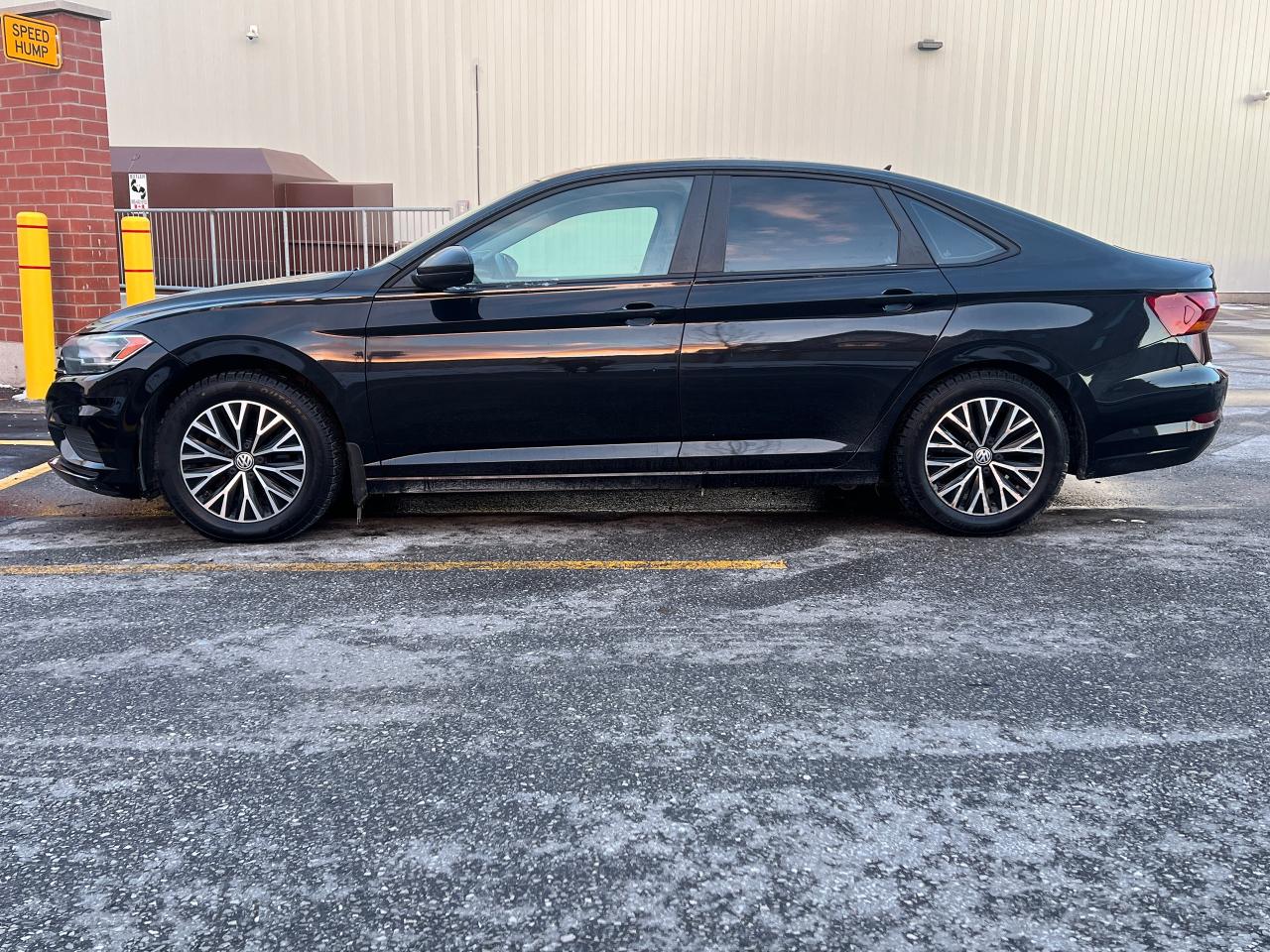2019 Volkswagen Jetta Highline, Tan Leather Interior - Photo #3