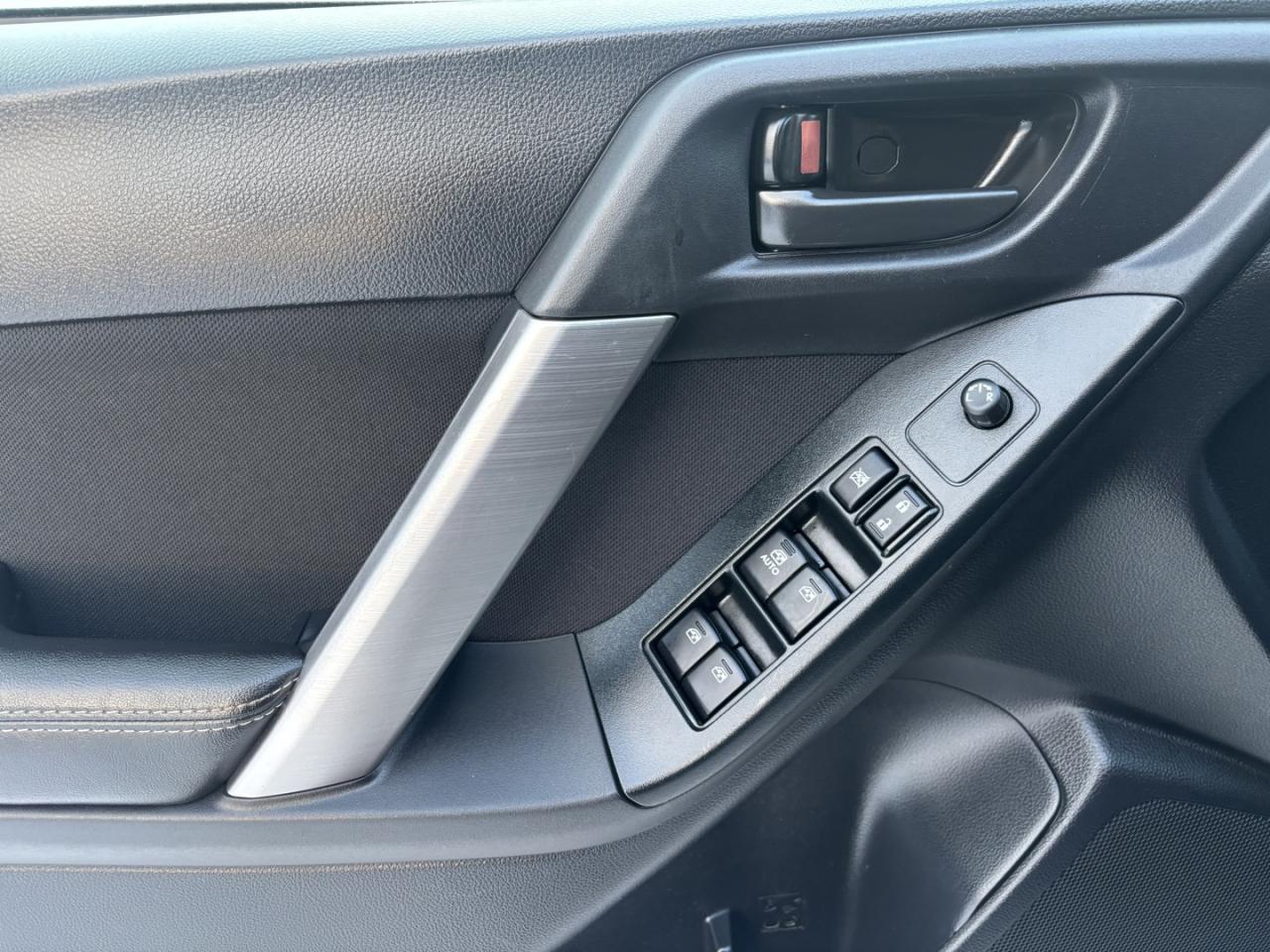 2016 Subaru Forester i convenience ~ACCIDENT FREE~ Photo