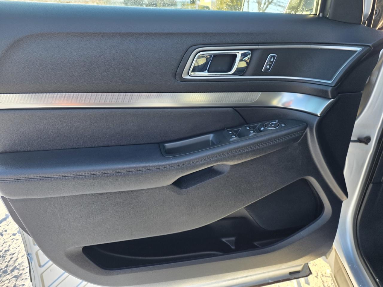 2019 Ford Explorer XLT 4WD , Remote Start, Heated Front Seats Photo