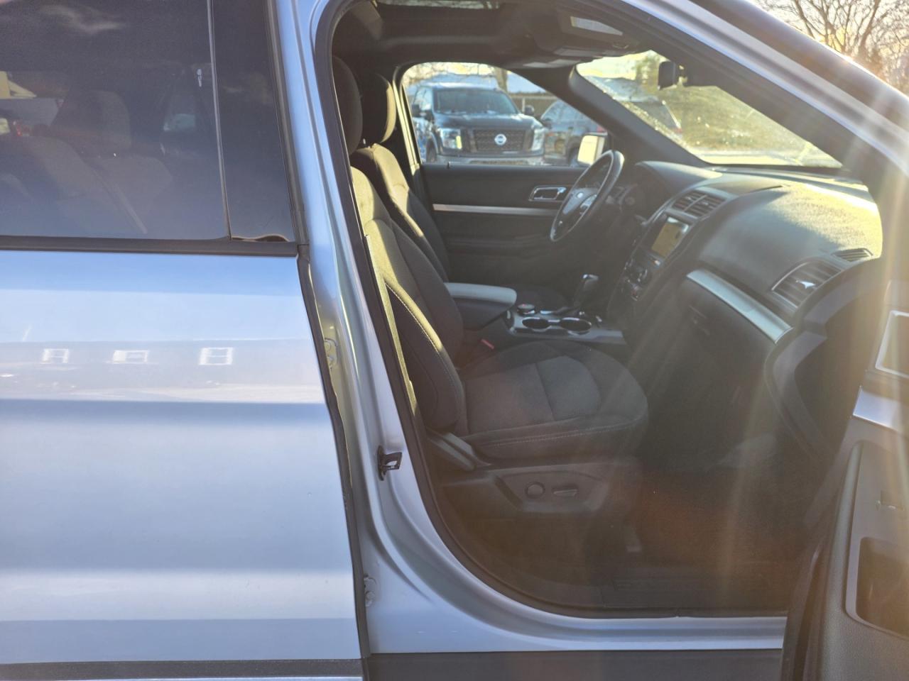 2019 Ford Explorer XLT 4WD , Remote Start, Heated Front Seats Photo