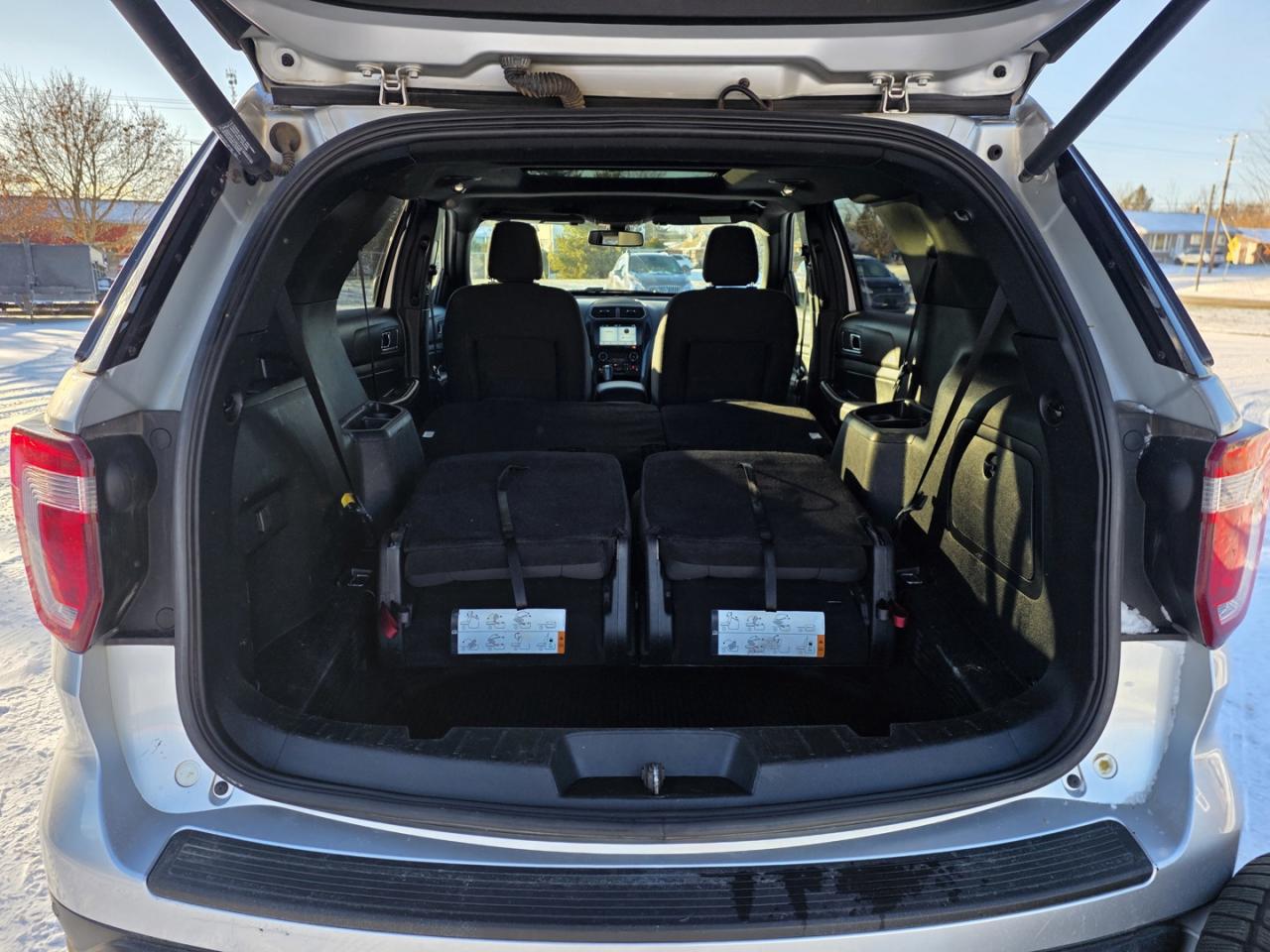 2019 Ford Explorer XLT 4WD , Remote Start, Heated Front Seats Photo