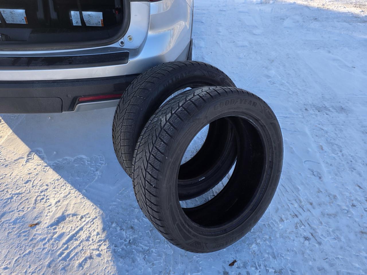 2019 Ford Explorer XLT 4WD , Remote Start, Heated Front Seats Photo