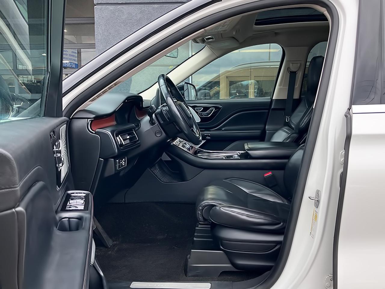 2020 Lincoln Aviator RESERVE|NAVI|REARCAM|PANOROOF|CAPTAIN CHAIRS Photo