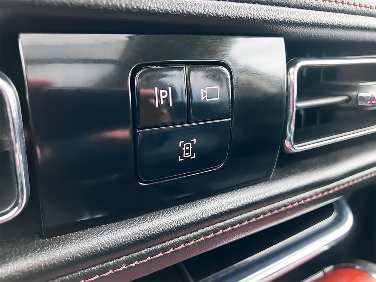 2020 Lincoln Aviator RESERVE|NAVI|REARCAM|PANOROOF|CAPTAIN CHAIRS Photo