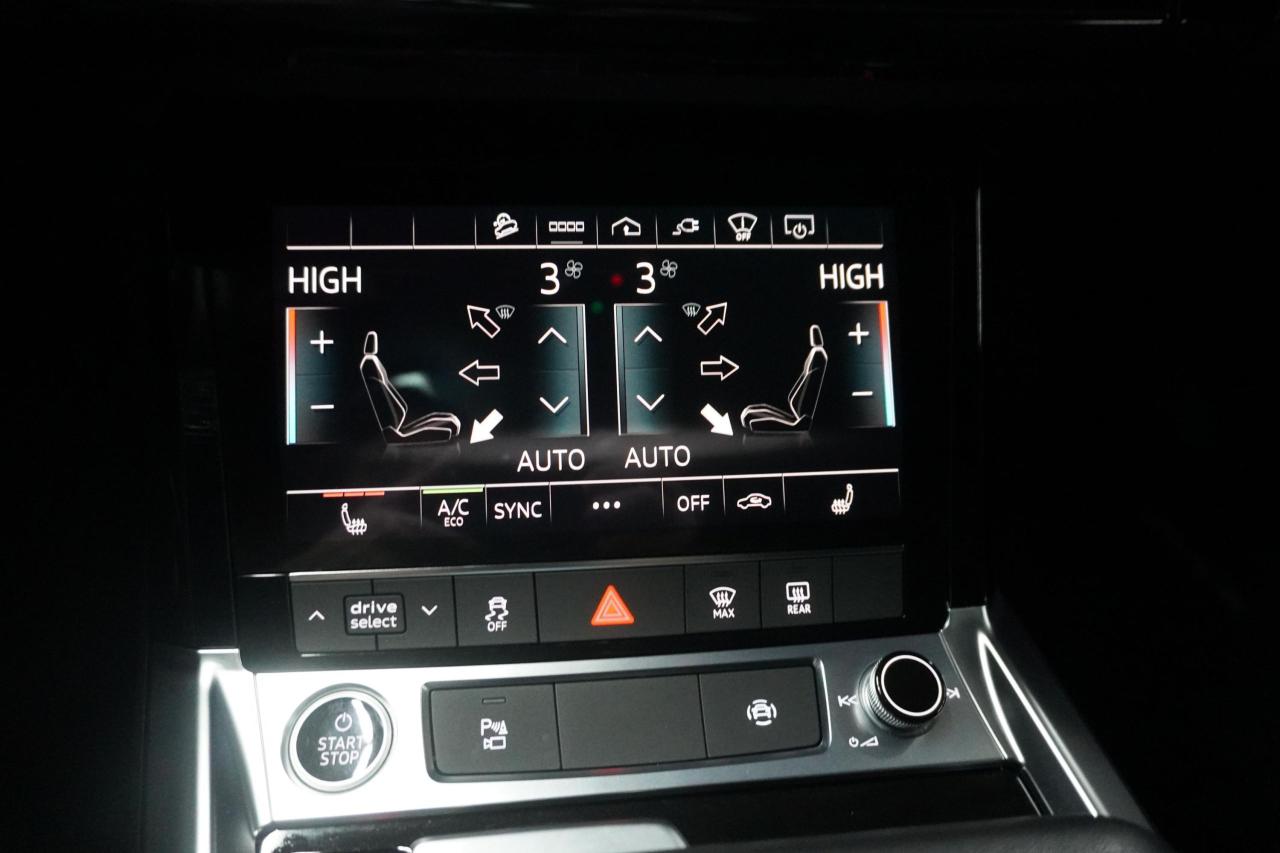 2024 Audi E-Tron Sportback Q8 ETRON SPORT BACK BLACK OPTICS Photo