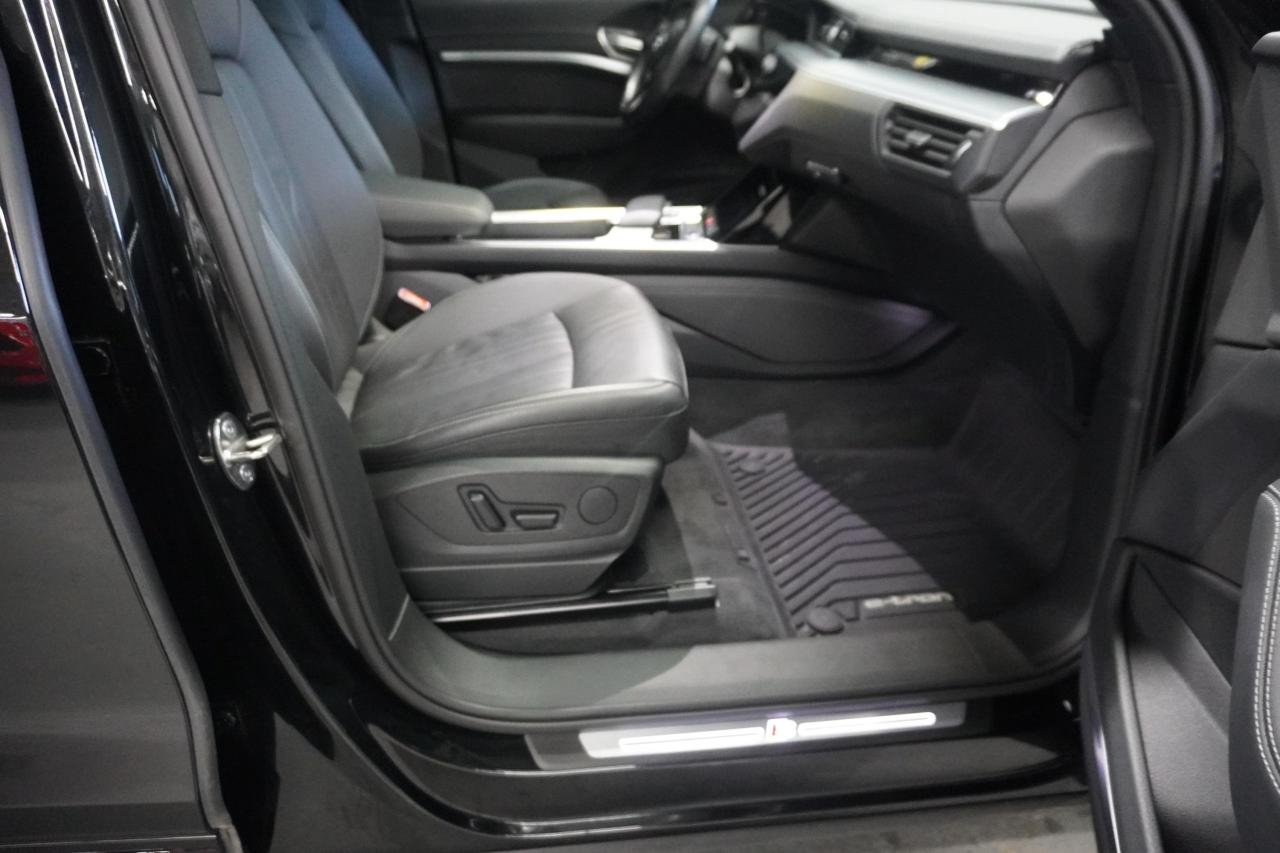 2024 Audi E-Tron Sportback Q8 ETRON SPORT BACK BLACK OPTICS Photo