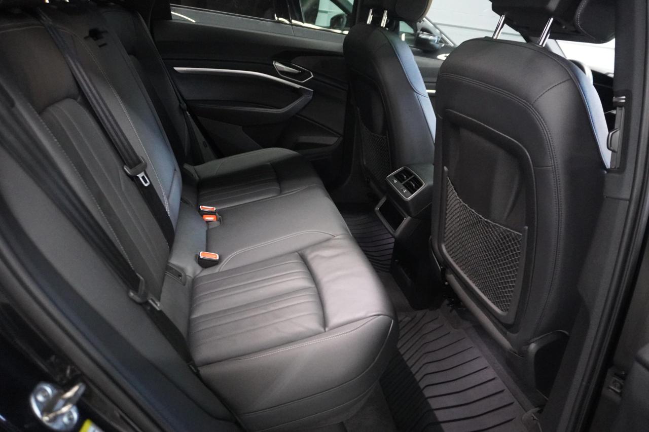 2024 Audi E-Tron Sportback Q8 ETRON SPORT BACK BLACK OPTICS Photo