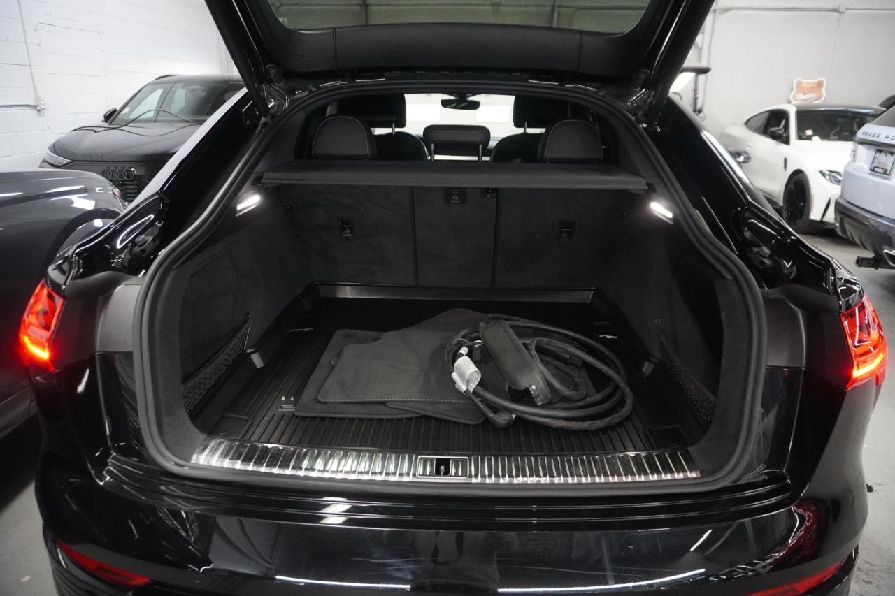 2024 Audi E-Tron Sportback Q8 ETRON SPORT BACK BLACK OPTICS Photo